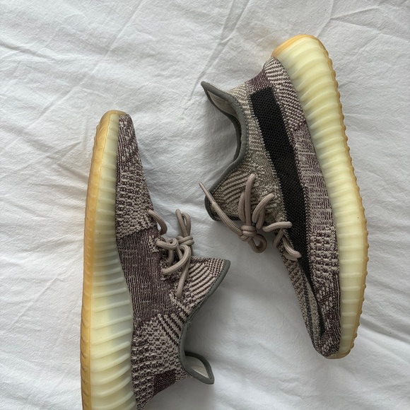 Yeezy boost 350 V2 - Picture 7 of 11